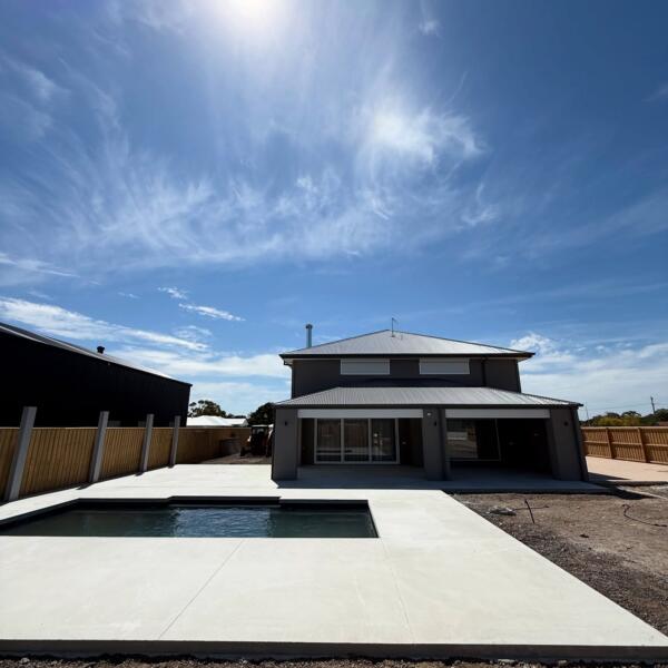 Concrete grinding in Lara, Geelong